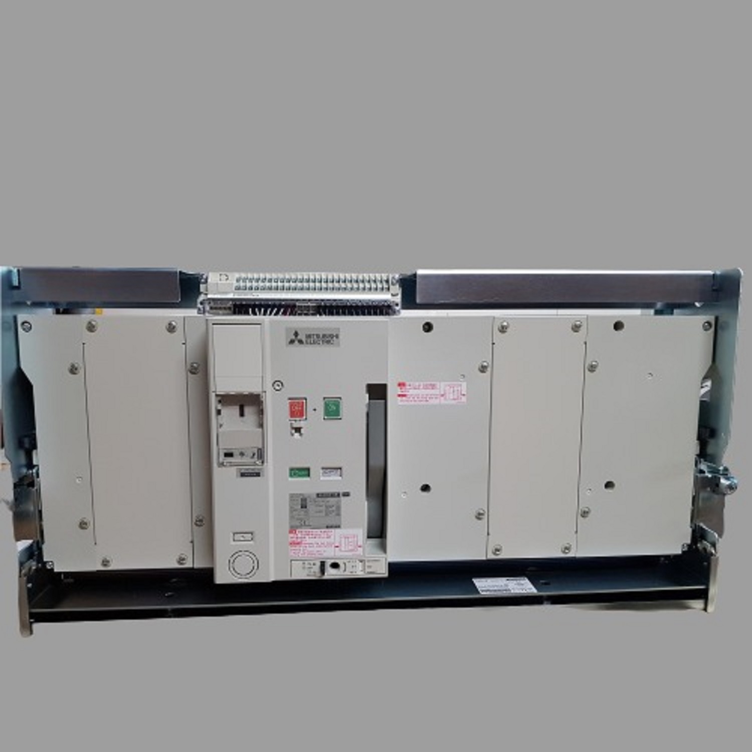 AE4000-SW 3P DO 4000A Circuit-breaker; In max=4000A; Icu=Ics=130kA at AC 500V; with relay base; 5a5b